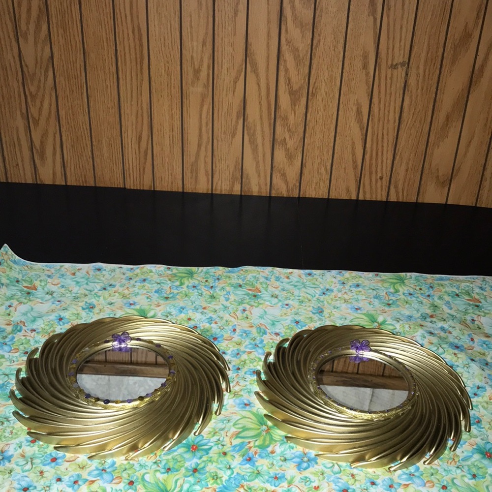 4/$10🌻🌻Beautiful pair of purple & gold mirrors